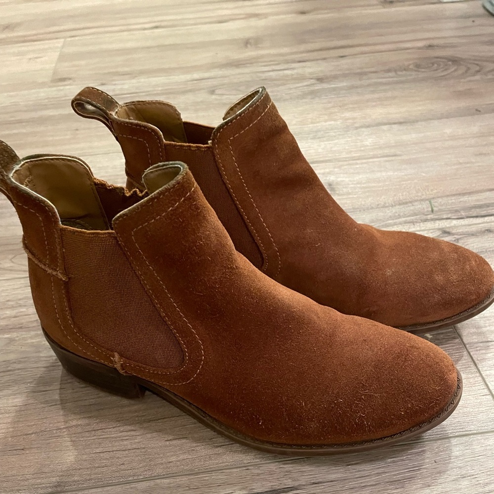 Steve Madden Suede Boots